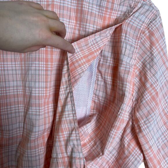 L.L. Bean light pink lightweight short sleeve shirt - Picture 6 of 8